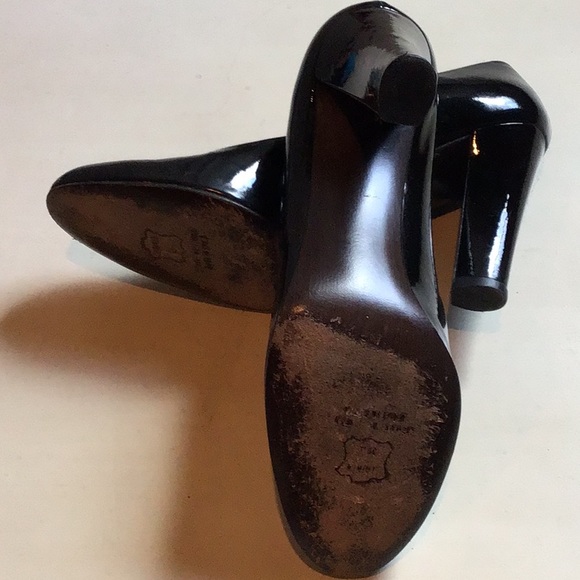 🌷STUART WEITZMAN BLACK PATENT PUMPS SIZE 8.5N - Picture 4 of 5